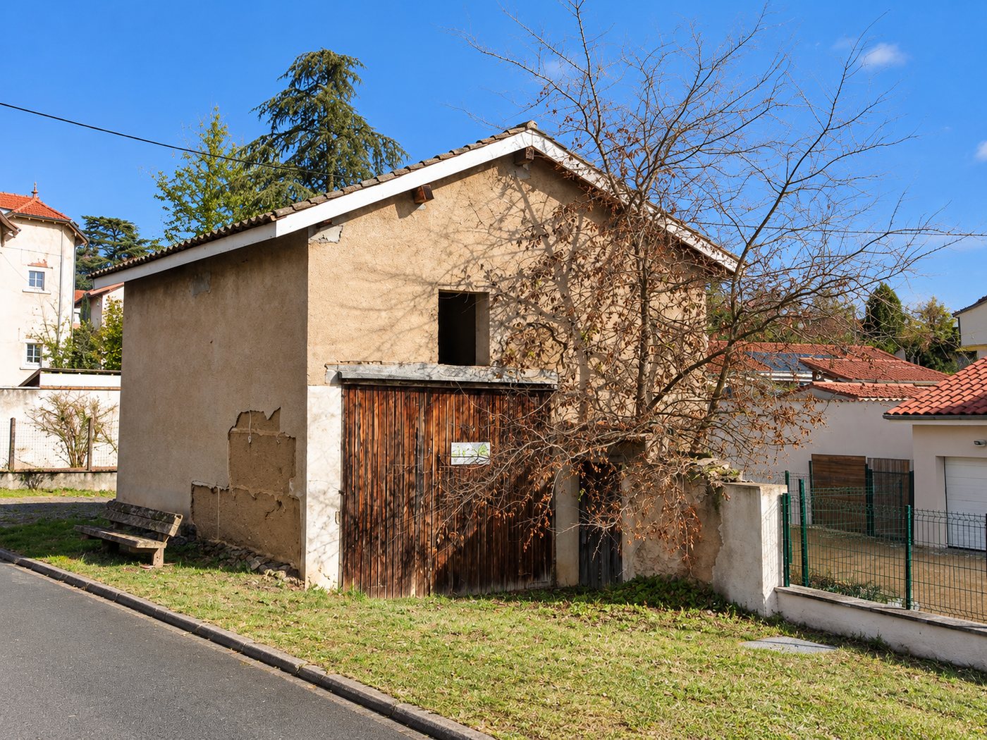 Local à transformer à Montmerle-sur-Saône, 64 m²