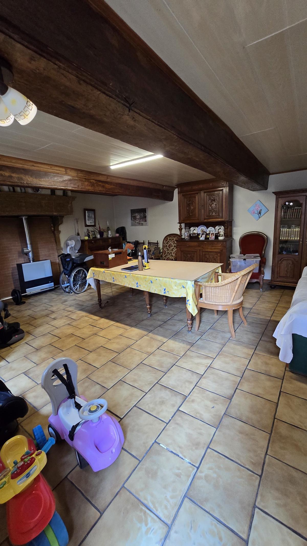 Reyrieux (01) — Mise en conformité et revente d'un corps de ferme de 180 m²